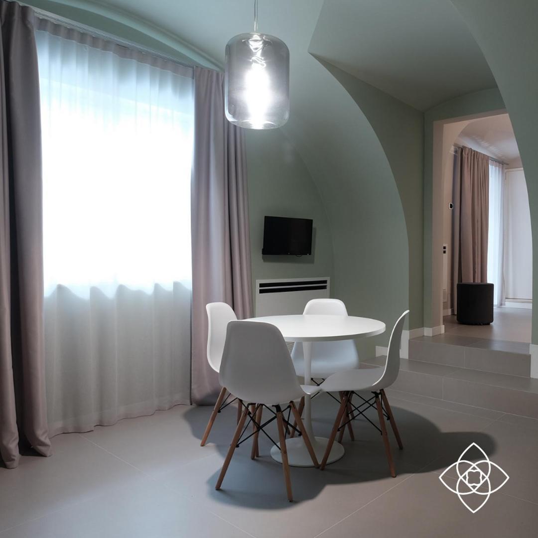 B&Bari, Via Cairoli, Le Case Di Aurelia Guesthouse מראה חיצוני תמונה